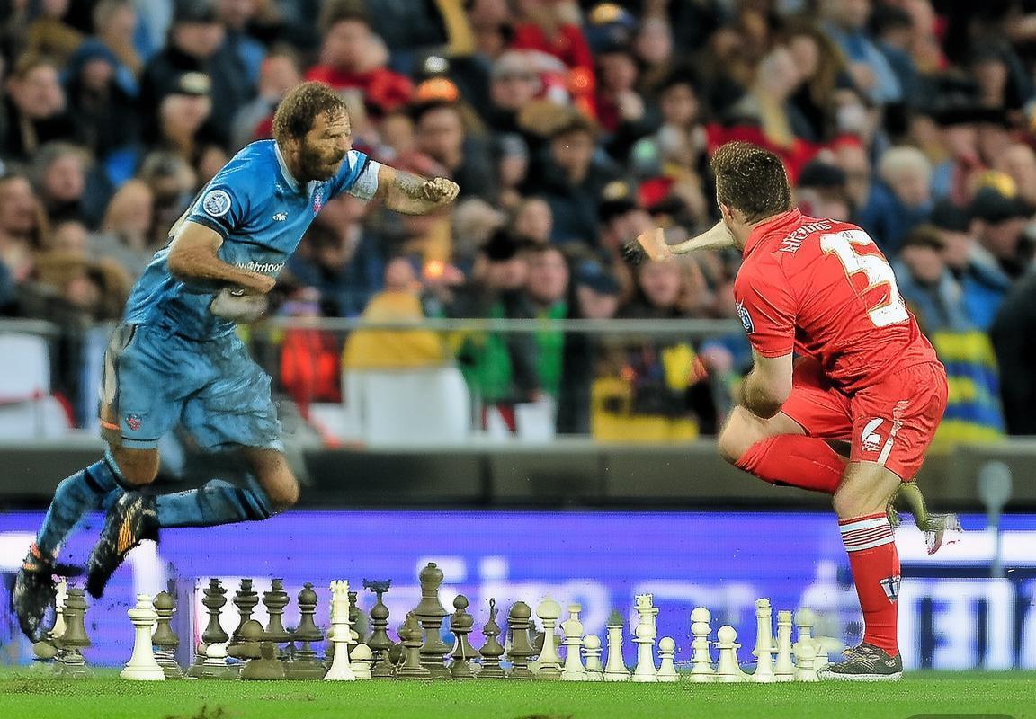 2017英超曼城切尔西对决：瓜迪奥拉战术对决孔蒂